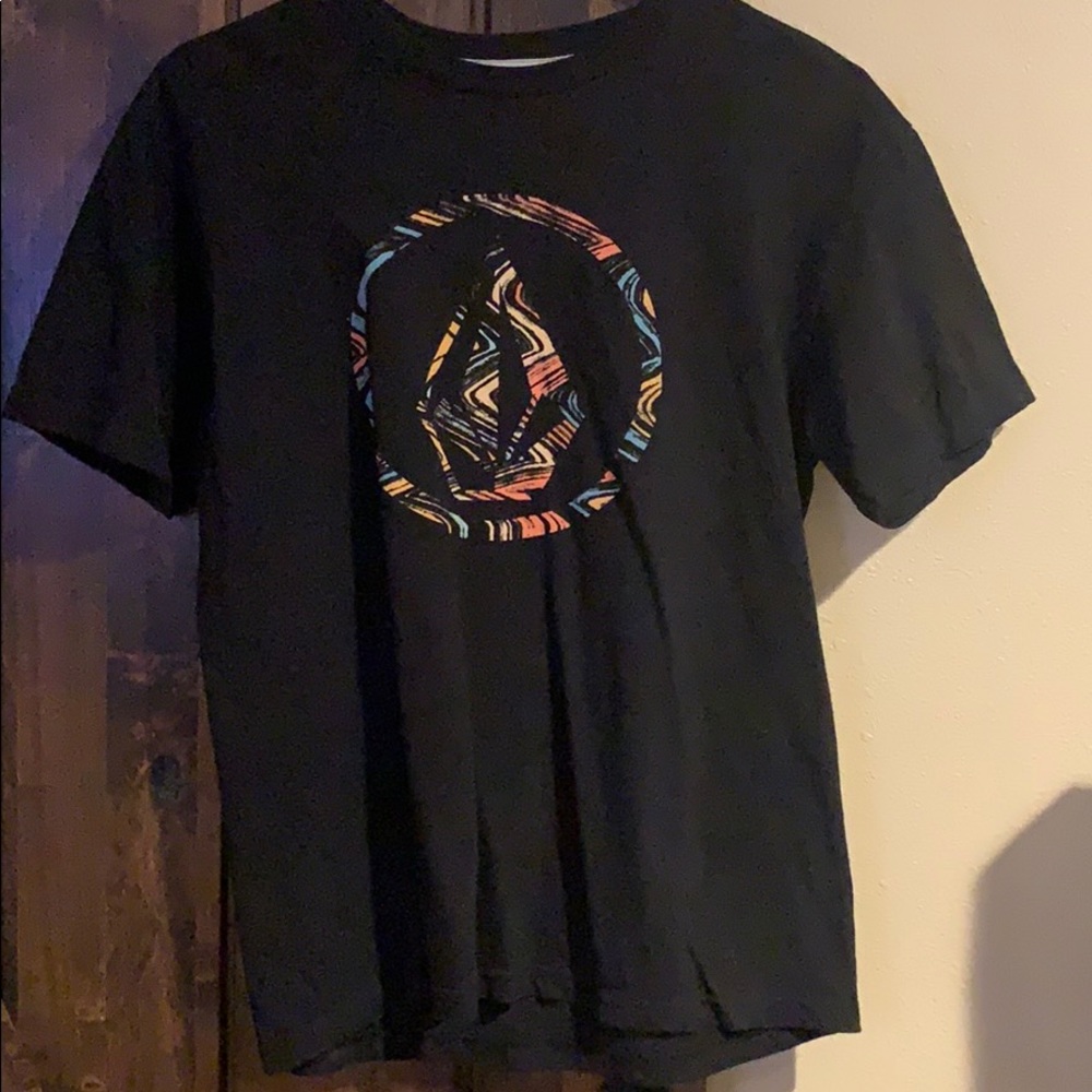 Volcom tshirt